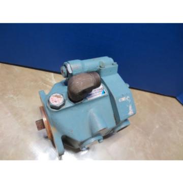 DAIKIN Gibraltar  PISTON PUMP V8A1RXT-20 WF-26