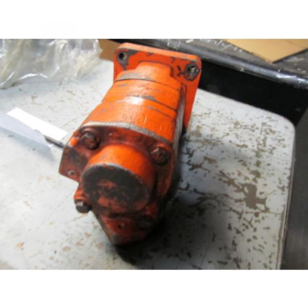 CHARLYN Kiribati  HYDRAULIC MOTOR 109-1181-004 W. 1-1/4&#034; SHAFT DIA.14 TOOTH SPLINE #2 image