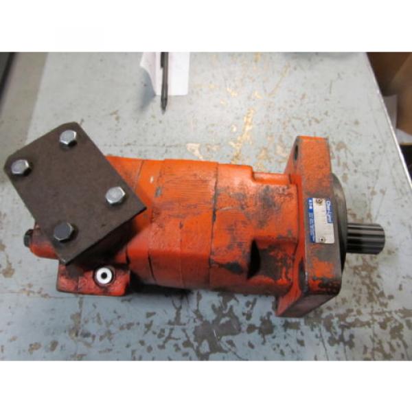 CHARLYN Kiribati  HYDRAULIC MOTOR 109-1181-004 W. 1-1/4&#034; SHAFT DIA.14 TOOTH SPLINE #7 image