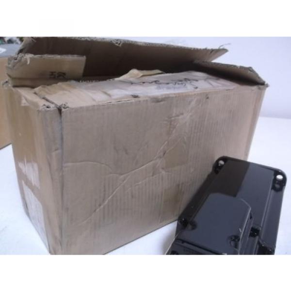 REXROTH Kenya  MKD071B-061-KG1-KN SERVO MOTOR Origin IN BOX #1 image